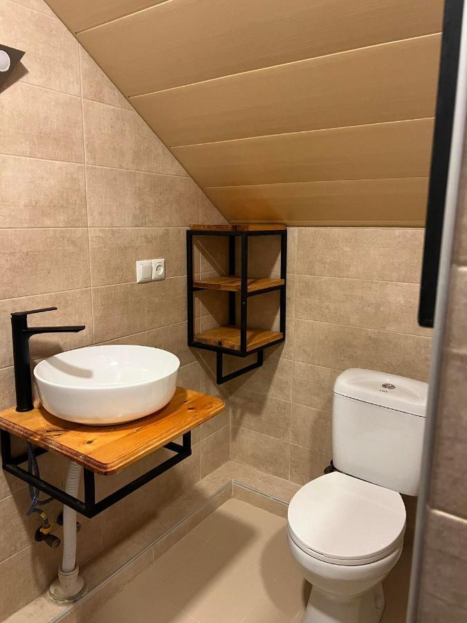 קוטאיסי Nino & Irodi'S Guest House מראה חיצוני תמונה