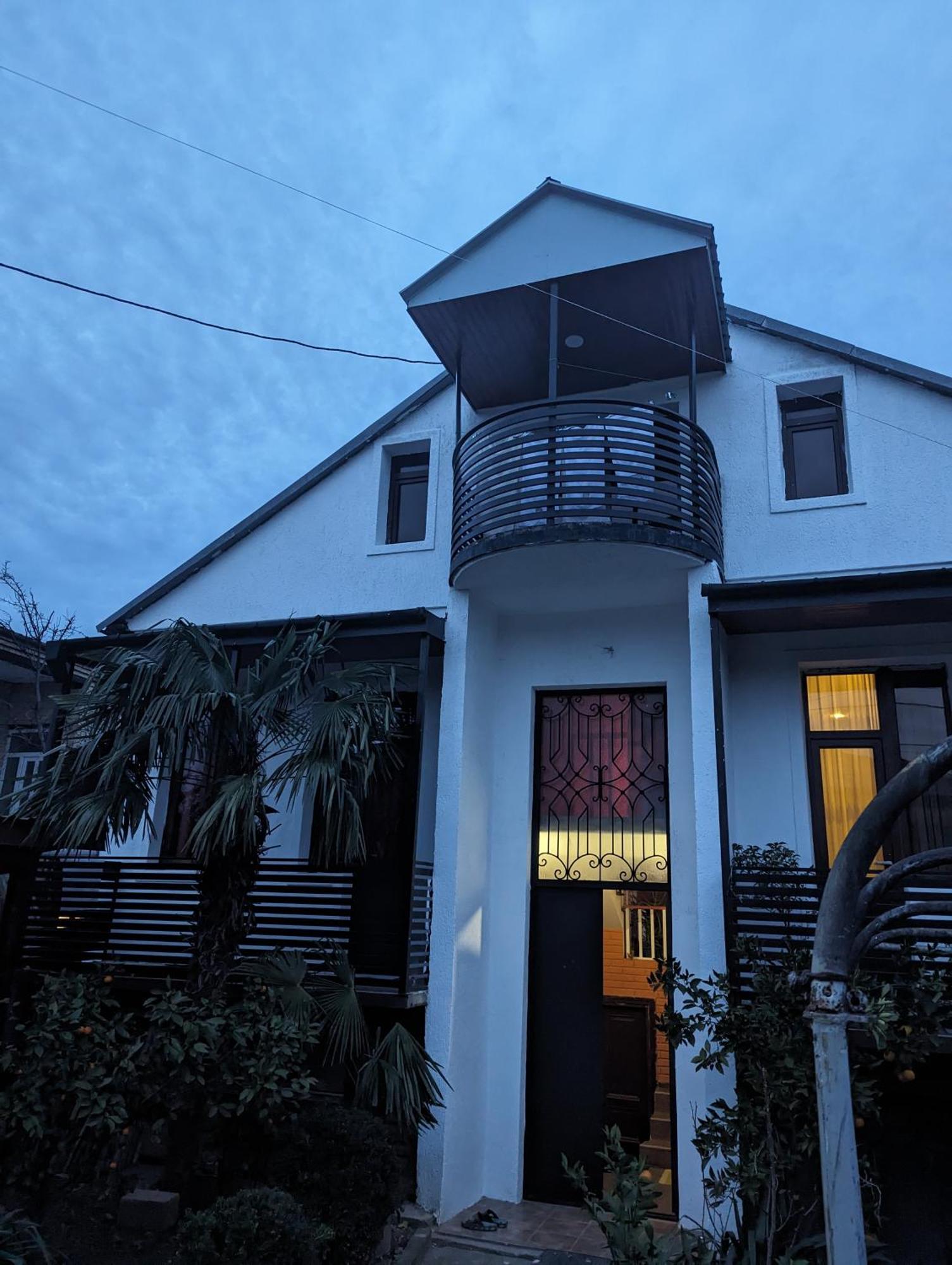 קוטאיסי Nino & Irodi'S Guest House מראה חיצוני תמונה